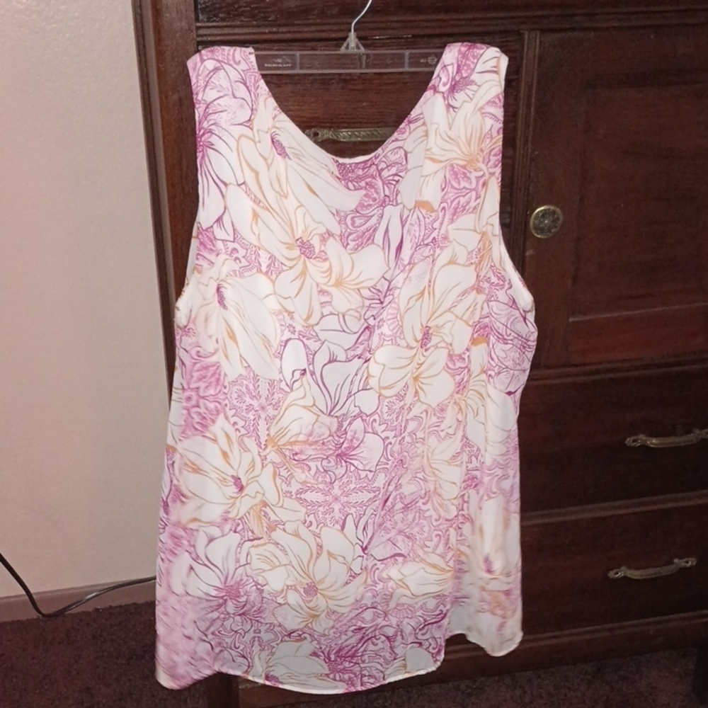 JM Collection Pink and Cream Floral Sleeveless Blouse - Picture 2 of 6